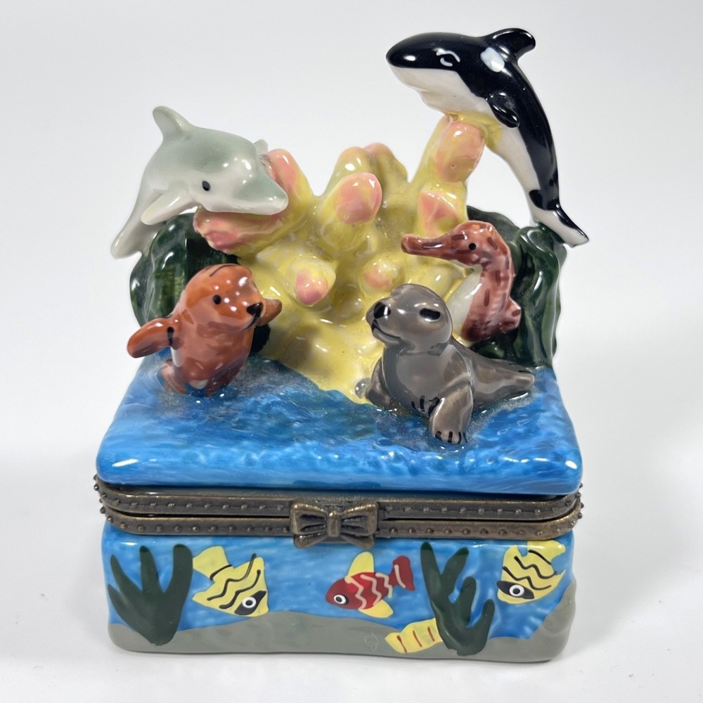 Ceramic Whale Trinket Box Small Sea Animal Figurine 2.5" Blue Decorative